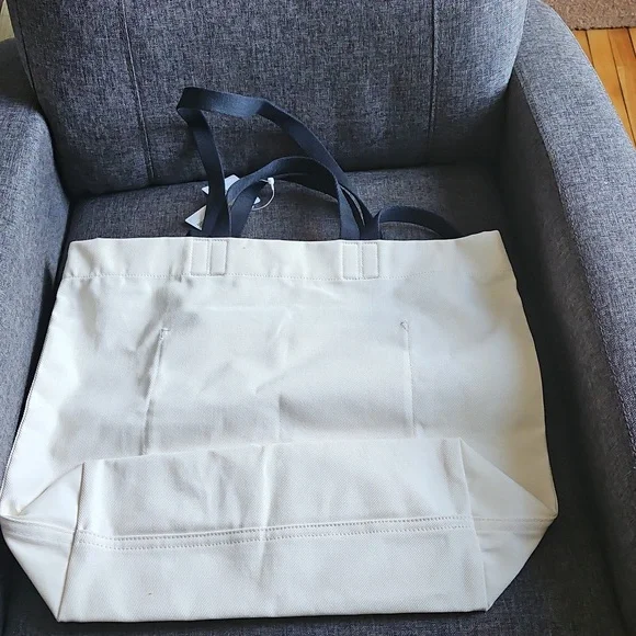 Lululemon NWT Double Handle Canvas Tote Bag 17L Cream Snap Closure Inside Pocket - Picture 3 of 5